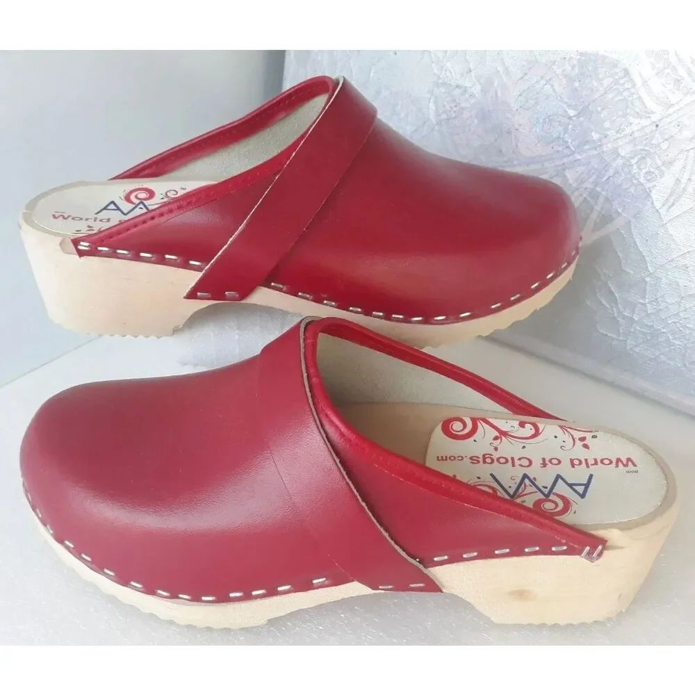 AM ~ World of Clogs ~ Red Leather Slip On Wooden Mules Clogs Wo's 38/US 7